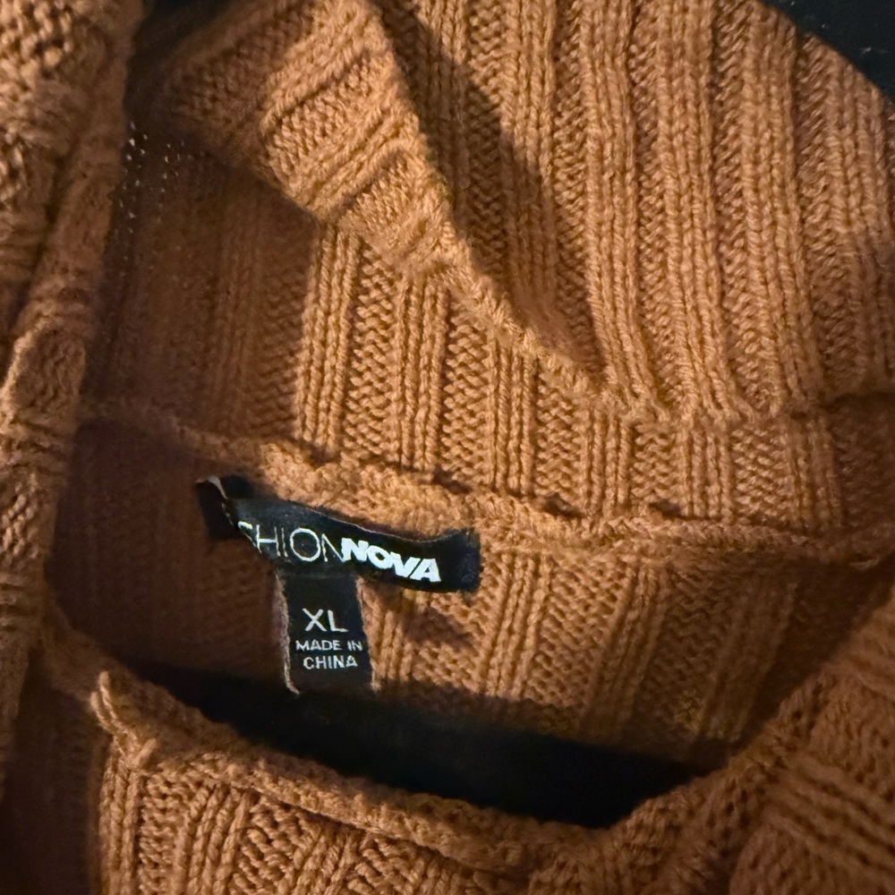 2/$35 Fashion Nova Cognac Brown Turtleneck Sweater Xl - Picture 2 of 7